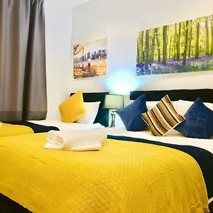 london-excel-2-bedrooms-river-view-apartment.brighton-hotels-england.com/
